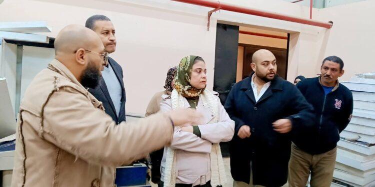 مدير فرع القليوبية للتأمين الصحي تتفقد أعمال التطوير و التجديدات الجارية بعيادة بهتيم والمخازن الرئيسية