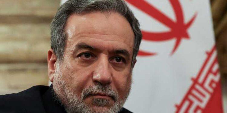 لاحتواء التصعيد.. إيران تعرض الوساطة بين أفغانستان وباكستان