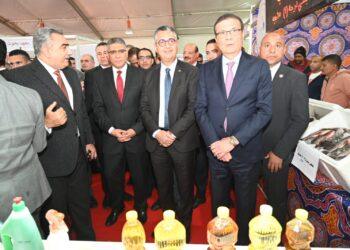 وزيرا الزراعة والتموين ومحافظة الجيزة يفتتحون معرض السلع الغذائية بالمتحف الزراعي بمناسبة شهر رمضان