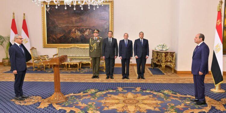 ننشر السيرة الذاتية للواء عبد الله عبد العزيز محافظ بني سويف الجديد