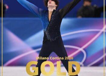 الكازاخي ميخائيل شايدوروف يفوز بلقب التزلج الفني للرجال في دورة الألعاب الأولمبية.