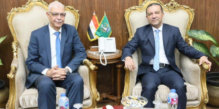 رئيس جامعة المنوفية والنواب وأمين عام الجامعة يهنئون اللواء عمرو الغريب بمناسبة توليه منصب محافظ المنوفية ويؤكدون تعزيز سبل التعاون المشترك