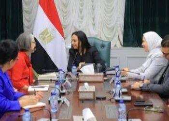 وزيرة التضامن تلتقي رئيسة الاتحاد الدولي لجمعيات الهلال والصليب الأحمر