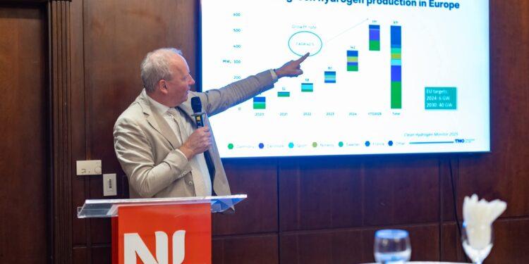 سفارة هولندا بمصر بالتعاون مع وكالة المشاريع الهولندية (RVO)، تقييم حفل استقبال لشبكة الطاقة