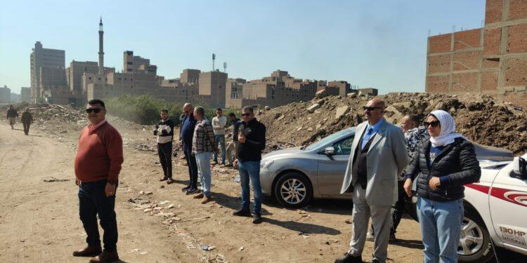 محافظ القليوبية يوجه بشن حملة مكبرة لمتابعة النظافة ورفع الأشغالات بشرق شبرا الخيمة وبنها.