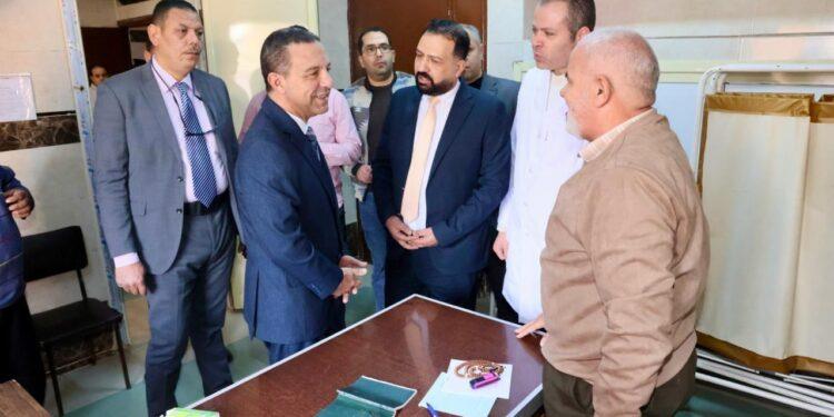 محافظ المنوفية يحيل 12 عاملا بمجمع عيادات أبو بكر الصديق للتأمين الصحي للتحقيق