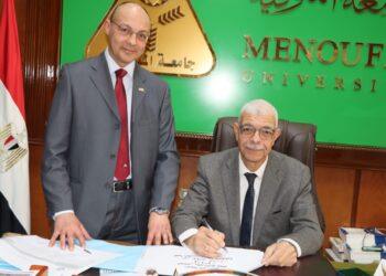 رئيس جامعة المنوفية يعتمد نتيجة بكالوريوس الطب والجراحة للدفعة 40