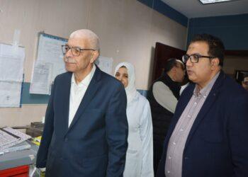 رئيس جامعة المنوفية يتفقد معهد ومستشفى الأورام ليلاً لمتابعة سير العمل ويتابع الموقف التنفيذى لتوسعات المعهد