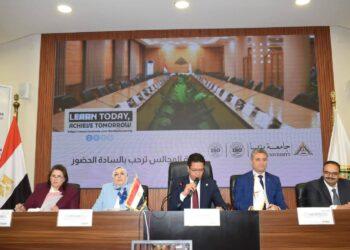 ناصر الجيزاوى خلال رئاسته مجلس جامعة بنها.. تنفيذ محطة للطاقة الشمسية الكهروضوئية بمبنى إدارة الجامعة