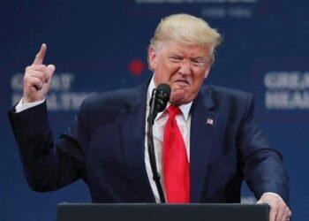 عاجل: أول تعليق من ترامب على الهجوم الأمريكي-الإسرائيلي ضد إيران