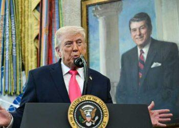 ترامب: إيران قدمت لنا هدية كبيرة جدا تتعلق بالنفط والغاز