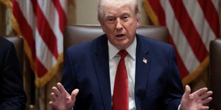 ترامب يعلّق خطط استهداف منشآت الطاقة الإيرانية لمدة 10 أيام