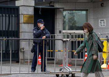 أزمة بين الصين واليابان.. اقتحام سفارة و”اعتذار مرفوض”