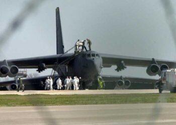 واشنطن تعزز حشدها في قاعدة فيرفورد بقاذفتي بي 52