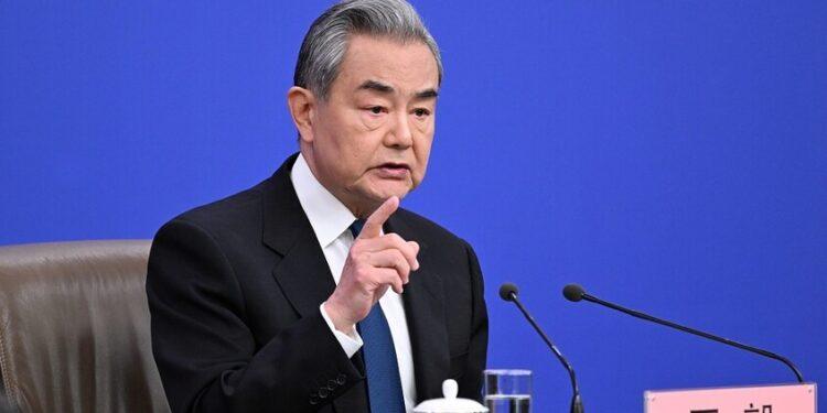 “هذه الحرب كان ينبغي ألا تبدأ”.. الصين تدعو لوقف القتال فورا في الشرق الأوسط