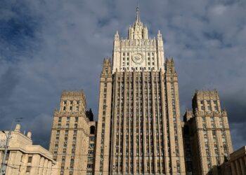 بعد الاستهداف الأمريكي الإسرائيلي لمنشأة نطنز.. موسكو تندد وتحذر من عواقبه المحتملة