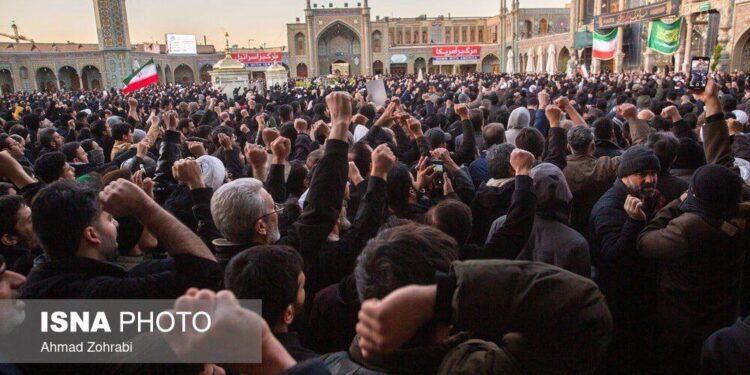 غضب عارم ومظاهرات حاشدة في مدن إيران بعد إعلان اغتيال القائد الأعلى علي خامنئي