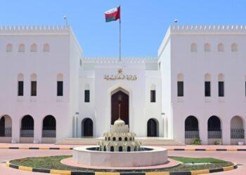 سلطنة عُمان تجدد دعوتها لوقف الحرب وإحلال السلام رغم الهجماتُ التي استهدفتها