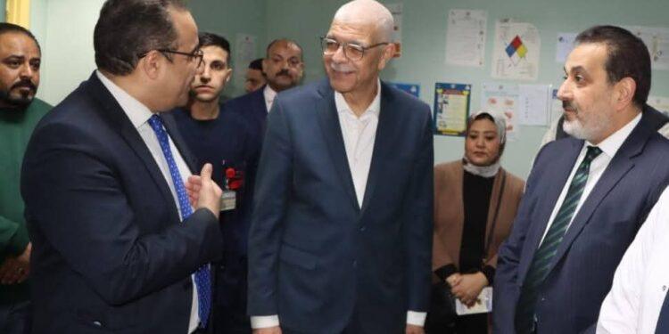 رئيس جامعة المنوفية يجرى جولة تفقدية ليلية بمعهد الكبد القومي ومستشفى المعهد لمتابعة انتظام العمل
