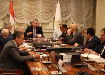 وزير التعليم العالي يترأس اجتماعًا طارئًا للمجلس الأعلى للجامعات