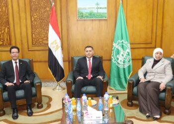 محافظ القليوبية يستقبل المهنئين بعيد الفطر من القيادات التنفيذية والنواب ومديري المديريات