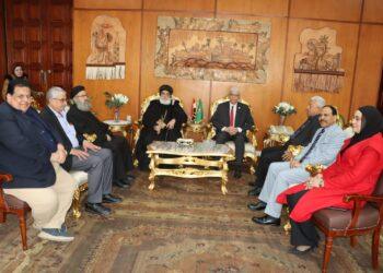 رئيس جامعة المنوفية يستقبل مطران المنوفية للتهنئة بعيد الفطر في أجواء من المحبة والوحدة الوطنية