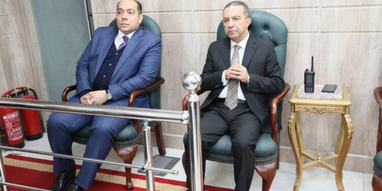 من داخل مركز السيطرة.. متابعة لحظية لجهود شفط مياه الأمطار بأنفاق وشوارع المنوفية