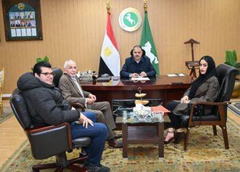 خلال لقائه بأعضاء مجلسي النواب والشيوخ..محافظ الشرقية يؤكد أهمية تكامل الجهود التنفيذية والتشريعية لدفع عجلة التنمية والارتقاء بمستوى الخدمات