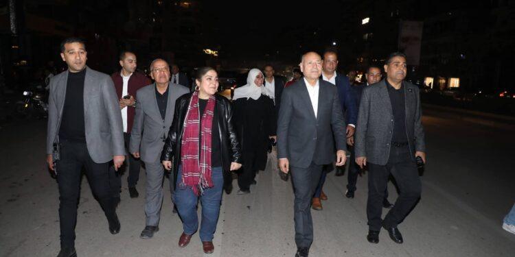 محافظ القاهرة يتابع قرار مجلس الوزراء بغلق المحال العامة