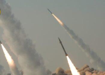 إيران تطلق دفعتين صاروخيتين خلال دقائق نحو جنوب إسرائيل