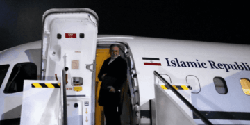 عراقجي يزور باكستان.. هل تستأنف المفاوضات مع واشنطن؟