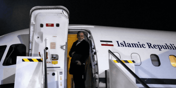 عراقجي يزور باكستان.. هل تستأنف المفاوضات مع واشنطن؟