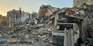 لبنان.. إسرائيل تكثّف غاراتها من الضاحية إلى الجنوب