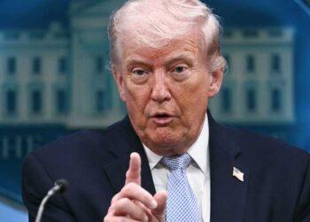 ترامب: سنبحث مع إيران تخفيف الرسوم والعقوبات