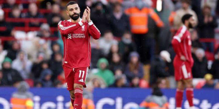 هل يلعب محمد صلاح أساسيا في مباراة ليفربول وسان جيرمان؟