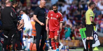 ضربة قاسية لليفربول.. إصابة صلاح تهدد ختام رحلته