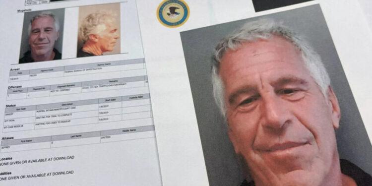 “مات ولم يمت”.. إبستين يتصدر المشهد مجددا بلسان والد ماسك