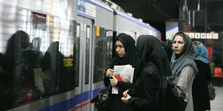 الجيش الإسرائيلي يصدر إنذارا عاجلا إلى جميع مستخدمي القطارات في إيران