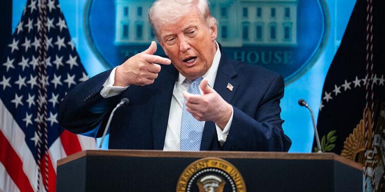 ترامب يهدد بـ”اندثار حضارة بأكملها” الليلة ويعلن تغيير النظام في إيران