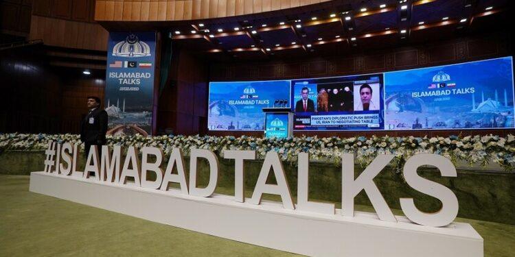 ماذا حدث في إسلام آباد؟.. “نيويورك تايمز” تحدد النقاط الثلاث التي تفصل العالم عن التصعيد