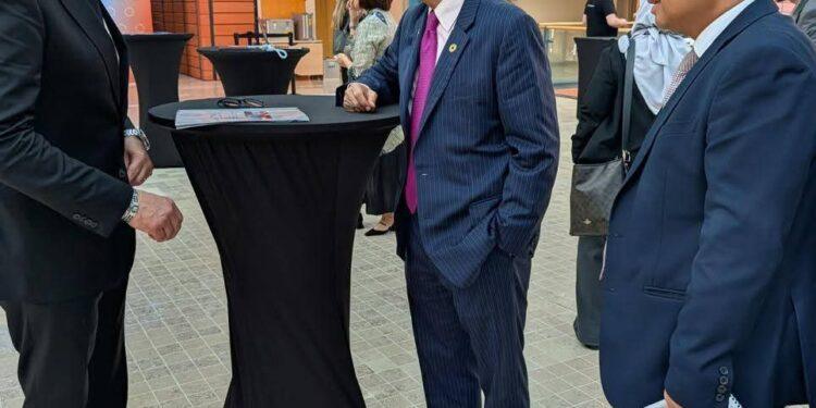 على هامش قمة الصحة الواحدة بمدينة «ليون» الفرنسية..وزير الصحة يبحث مع نظيره الإندونيسي تعزيز الترصد الوبائي والإنذار المبكر