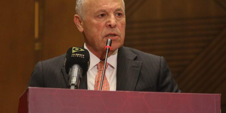 أبوريدة يتضامن مع مصطفى شهدي