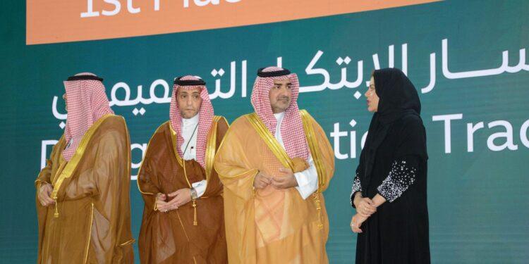 جامعة أم القرى ووزارة الحج والعمرة تختتمان الموسم الثالث من هاكاثون المواقع التاريخية والإثرائية