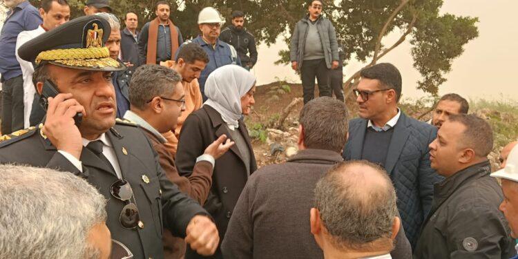 محافظ القليوبية يتابع بقعة زيت بترعة الإسماعيلية و تحركً لوقف مصدر التلوث