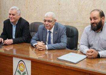 رئيس جامعة المنوفية يتابع تطوير المنصات الرقمية في اجتماع موسّع لتعزيز البوابة الإلكترونية وتفعيل خدمات ذكية بالكليات والمستشفيات