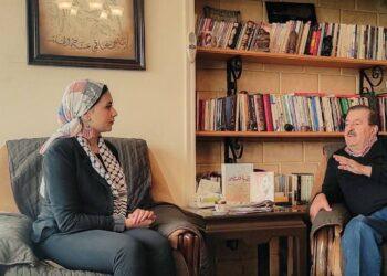 غازي فخري: رواية “الطيارين الأمريكيين في إيران” صناعة سياسية.. ودونالد ترامب يوظف الأكاذيب لخلق انتصارات وهمية