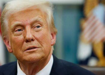 عاجل: ترامب يعلن دعمًا مباشرًا لتأمين مضيق هرمز” يوم عظيم للسلام العالمي وتحركات مرتقبة لإنعاش الملاحة”