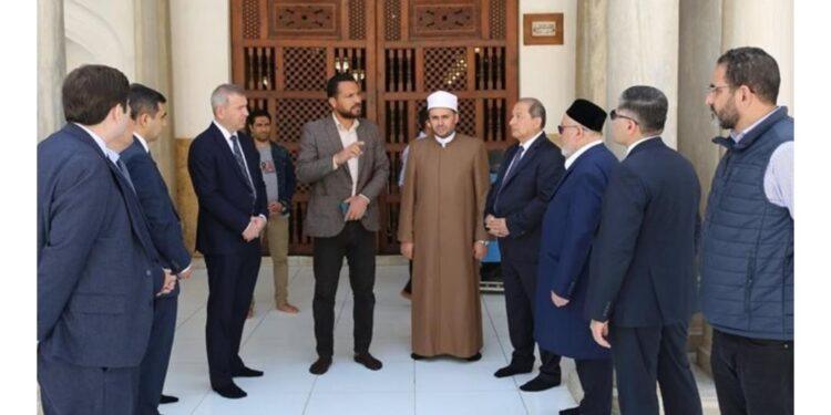 وفد رسمي من رئاسة جمهورية أوزبكستان يزور الجامع الأزهر للإشادة بعمارته التاريخية ودوره العلمي