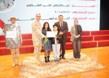 محافظ القليوبية يشارك في الندوة التثقيفية لقوات الدفاع الشعبي والعسكري بمدارس “الجيل الجديد” بالعبور