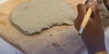 اختتام مبهر لورش كيان… حين يتحول الطين إلى لغة إبداع في بينالي الدرعية